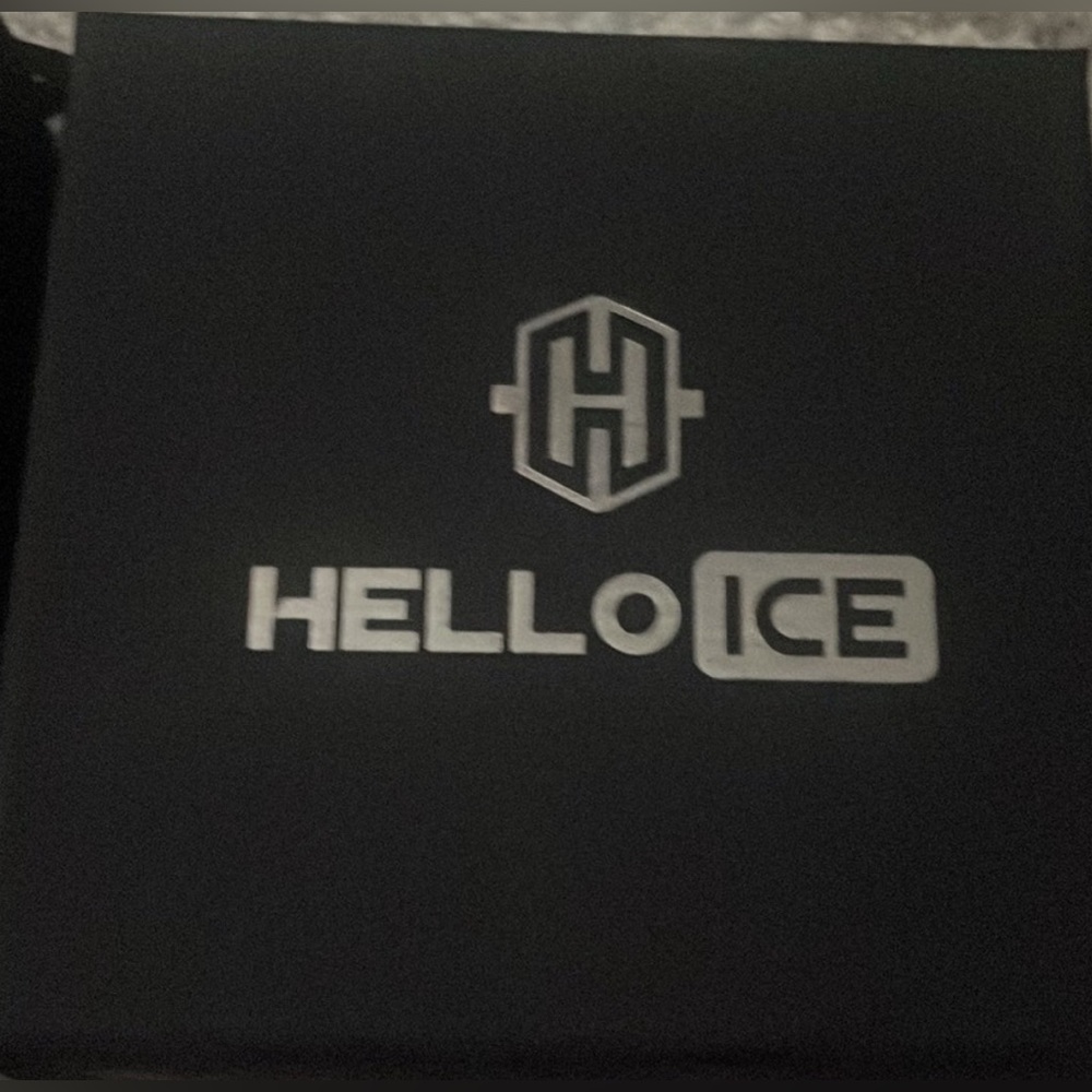 New Sold Out Rare Unisex Gold Plated 18K Virgin Mary Guadalupe With Chain . - Picture 13 of 17